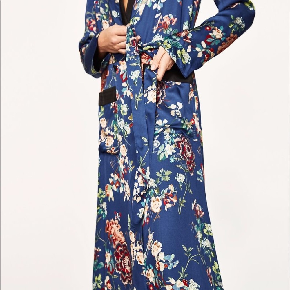 NWT Zara Blue Long Floral Satin Kimono Robe Dress - Picture 7 of 8
